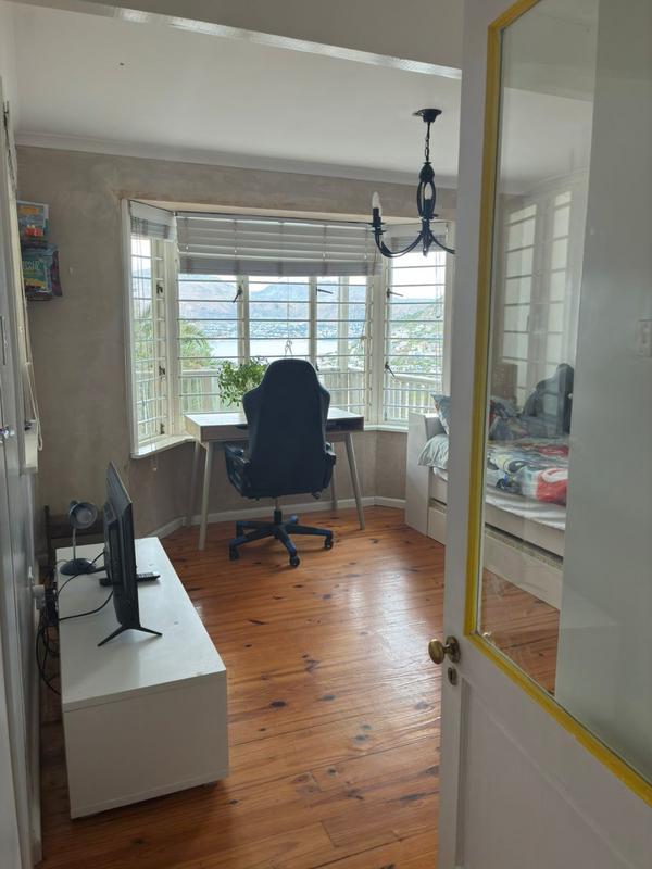 3 Bedroom Property for Sale in Glencairn Heights Western Cape